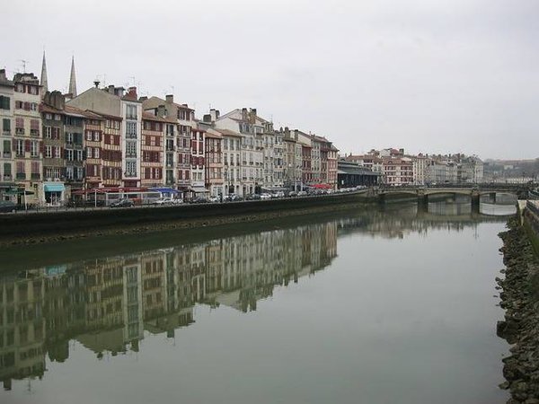 Comment rentabiliser son investissement dans l'immobilier de luxe à Hendaye ?
